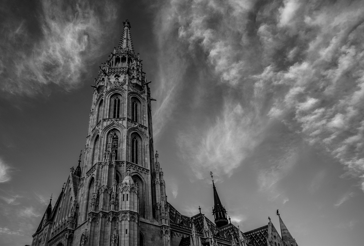 felhőkarcoló - Mátyás templom